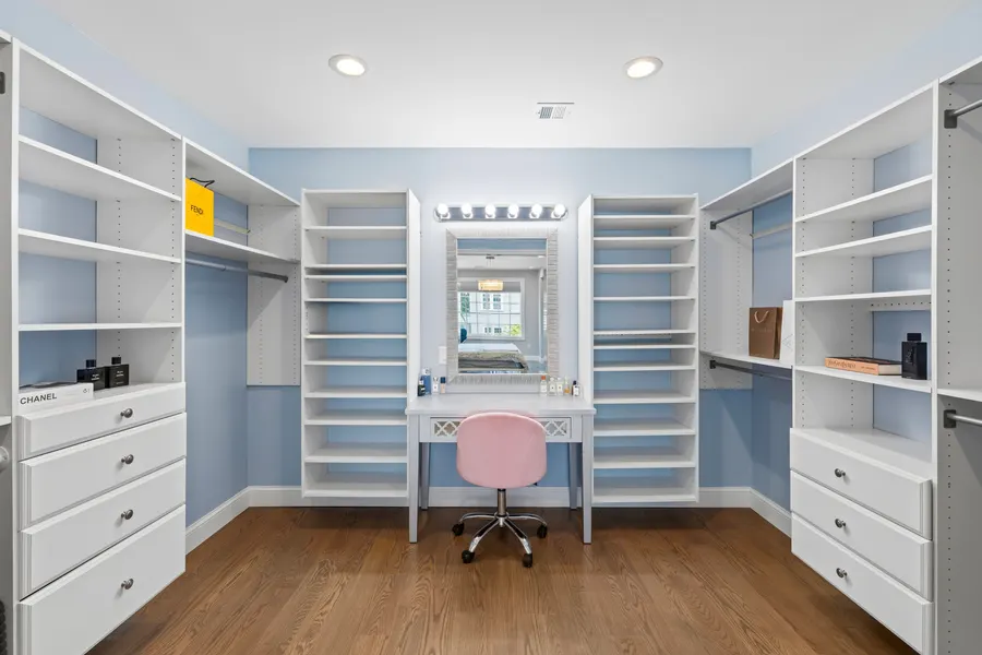 151 Washington St — photo 19 of 39