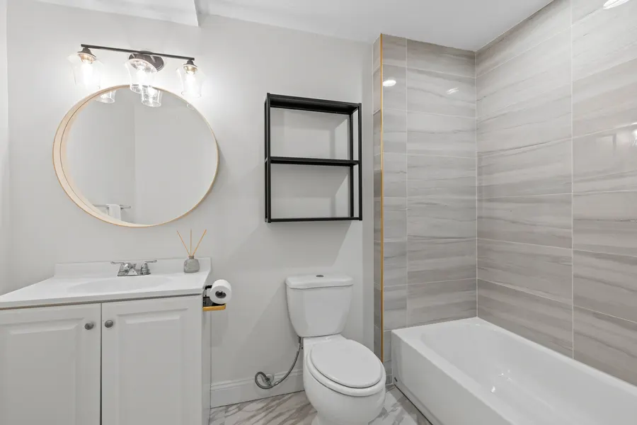 151 Washington St — photo 33 of 39