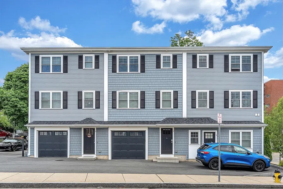 3 Lowell St U:1 — photo 24 of 26