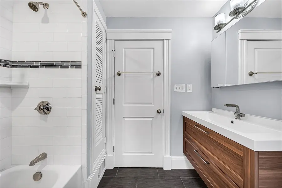 39 Madison St U:2 — photo 28 of 35