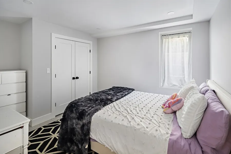 68-70 Washington St, Unit 70 — photo 28 of 32